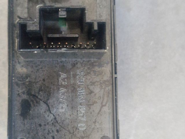 bontott VW PASSAT B8 Bal első Ablakemelő Kapcsoló