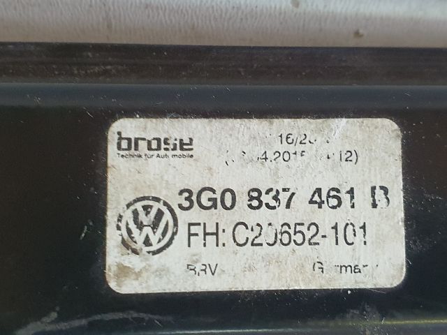 bontott VW PASSAT B8 Bal első Ablakemelő Szerkezet (Elektromos)