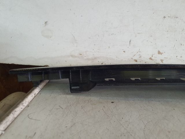 bontott VW PASSAT B8 Bal első Ajtó Díszléc