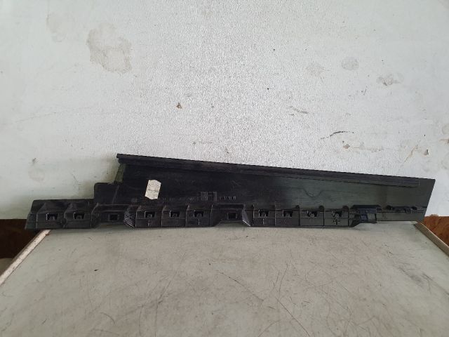 bontott VW PASSAT B8 Bal első Ajtó Díszléc