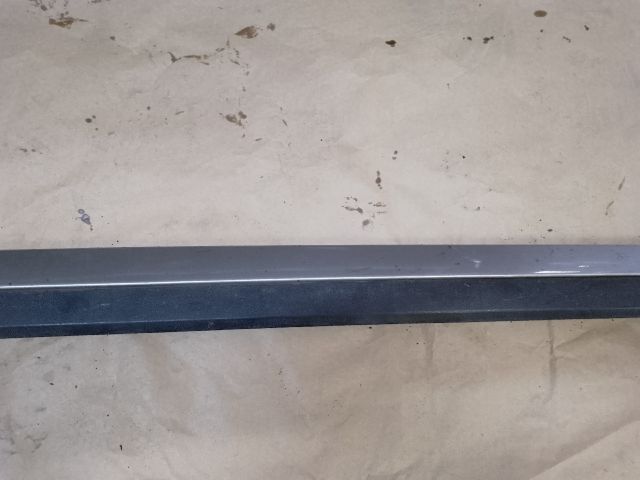 bontott VW PASSAT B8 Bal első Ajtó Díszléc