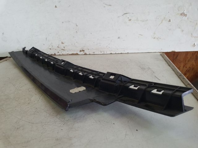 bontott VW PASSAT B8 Bal első Ajtó Díszléc