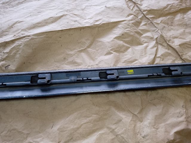 bontott VW PASSAT B8 Bal első Ajtó Díszléc