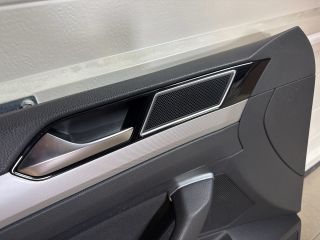 bontott VW PASSAT B8 Bal első Ajtó Kárpit