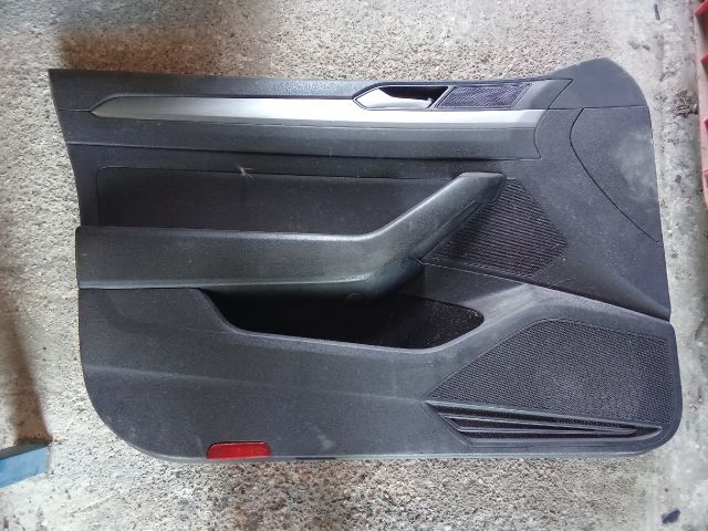 bontott VW PASSAT B8 Bal első Ajtó Kárpit