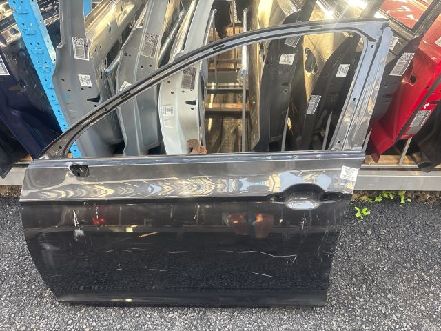 bontott VW PASSAT B8 Bal első Ajtó (Üres lemez)