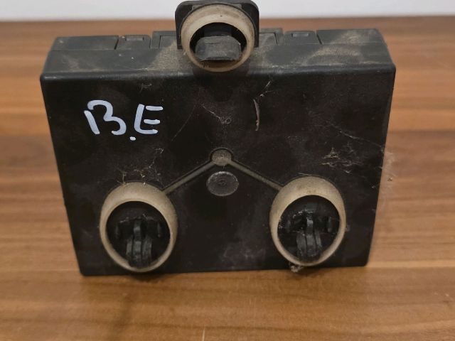 bontott VW PASSAT B8 Bal első Ajtó Vezérlőegység