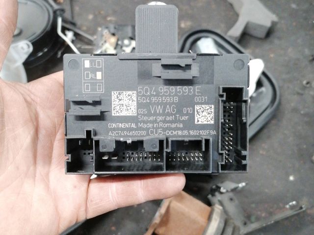 bontott VW PASSAT B8 Bal első Ajtó Vezérlőegység
