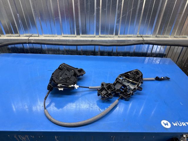 bontott VW PASSAT B8 Bal első Ajtózár