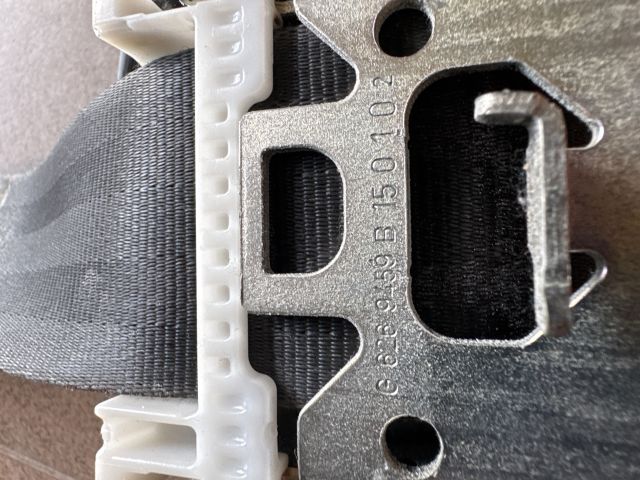 bontott VW PASSAT B8 Bal első Biztonsági Öv