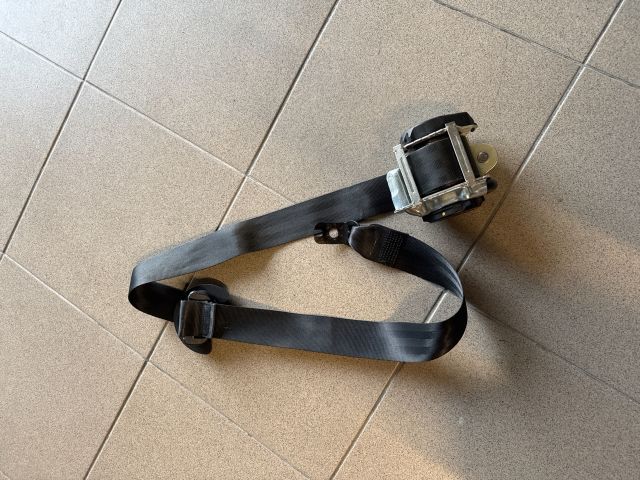 bontott VW PASSAT B8 Bal első Biztonsági Öv