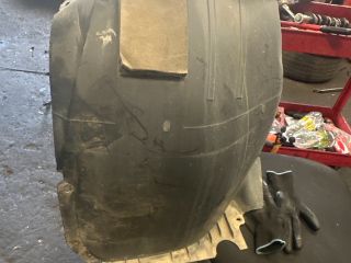 bontott VW PASSAT B8 Bal első Dobbetét (Kerékjárati, Műanyag)