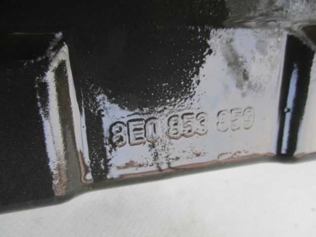 bontott VW PASSAT B8 Bal első Küszöb Díszléc