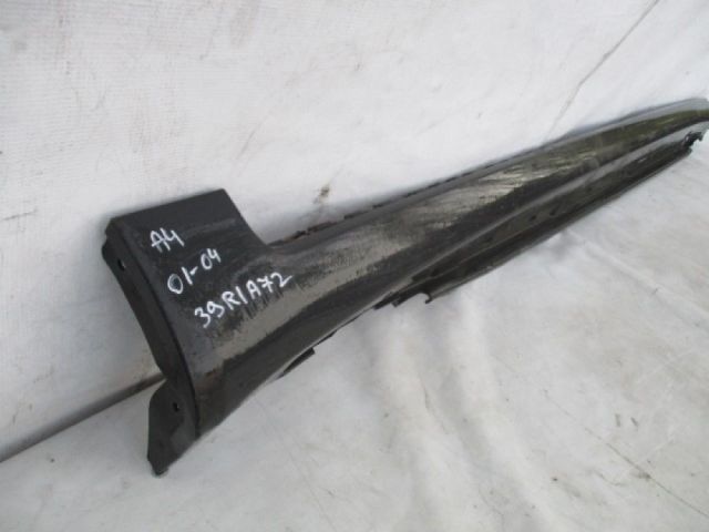 bontott VW PASSAT B8 Bal első Küszöb Díszléc