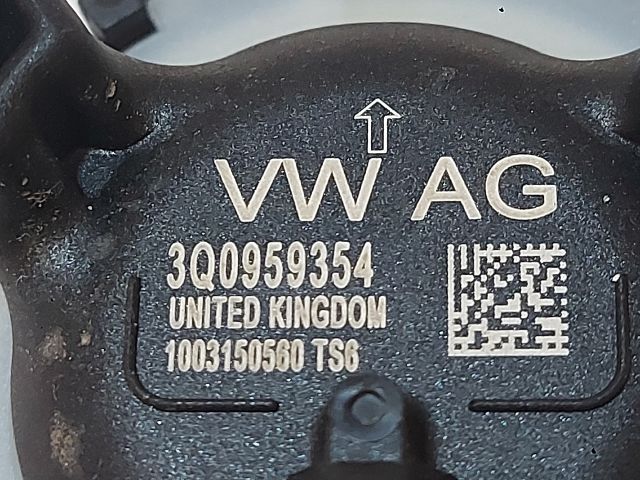 bontott VW PASSAT B8 Bal első Oldal Ütközés Érzékelő