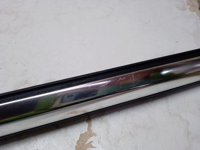 bontott VW PASSAT B8 Bal első Vízlehúzó Gumicsík