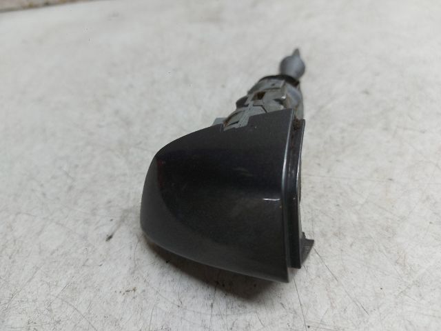 bontott VW PASSAT B8 Bal első Zárbetét