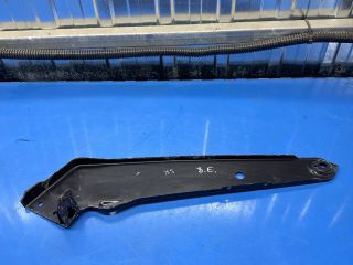 bontott VW PASSAT B8 Bal Fényszóró Tartó