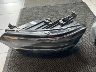 bontott VW PASSAT B8 Bal Fényszóró