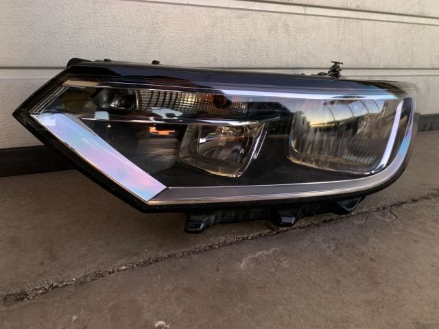 bontott VW PASSAT B8 Bal Fényszóró