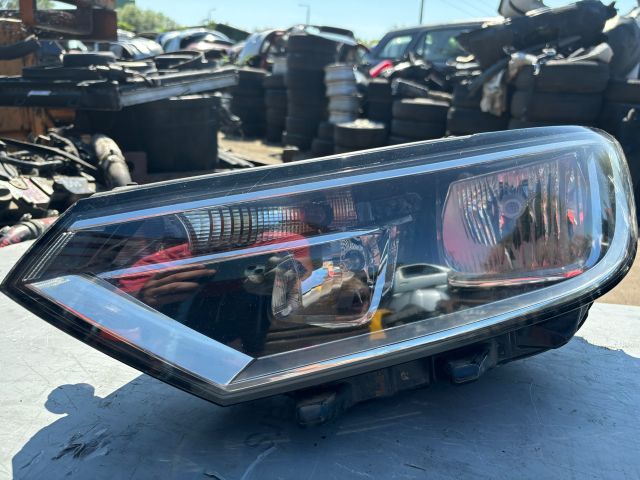 bontott VW PASSAT B8 Bal Fényszóró