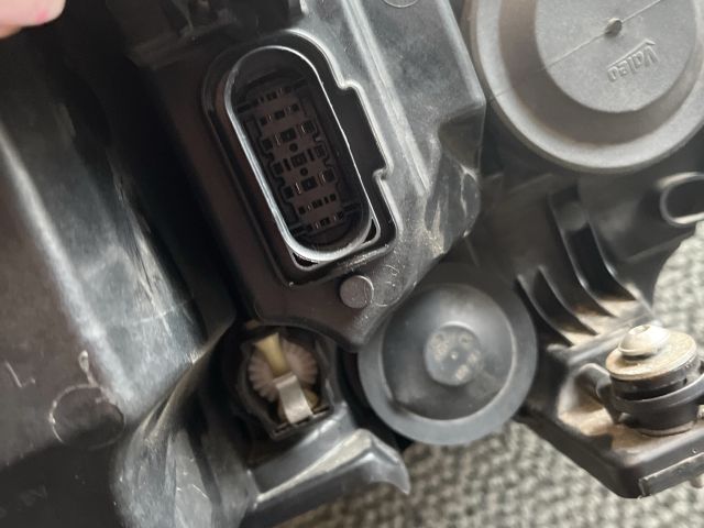 bontott VW PASSAT B8 Bal Fényszóró