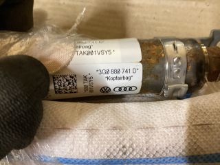 bontott VW PASSAT B8 Bal Függönylégzsák és Oldallégzsák