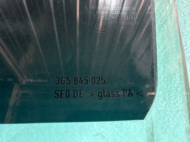 bontott VW PASSAT B8 Bal hátsó Ablak