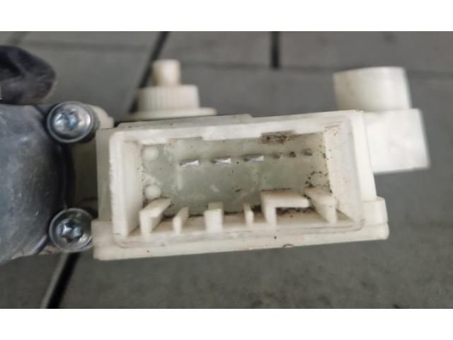 bontott VW PASSAT B8 Bal hátsó Ablakemelő Motor