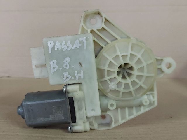 bontott VW PASSAT B8 Bal hátsó Ablakemelő Motor