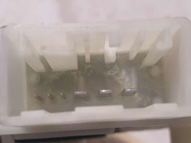 bontott VW PASSAT B8 Bal hátsó Ablakemelő Motor