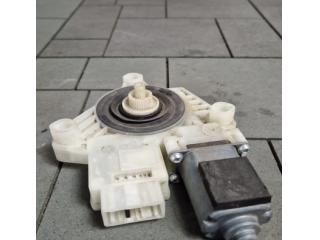 bontott VW PASSAT B8 Bal hátsó Ablakemelő Motor