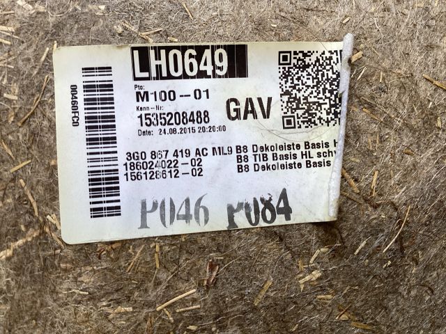 bontott VW PASSAT B8 Bal hátsó Ajtó Kárpit