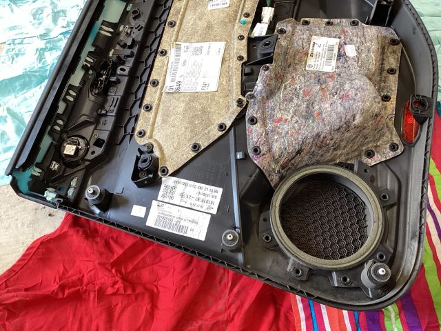 bontott VW PASSAT B8 Bal hátsó Ajtó Kárpit