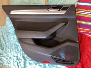 bontott VW PASSAT B8 Bal hátsó Ajtó Kárpit