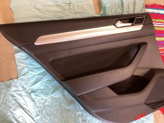 bontott VW PASSAT B8 Bal hátsó Ajtó Kárpit
