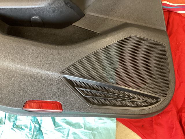 bontott VW PASSAT B8 Bal hátsó Ajtó Kárpit