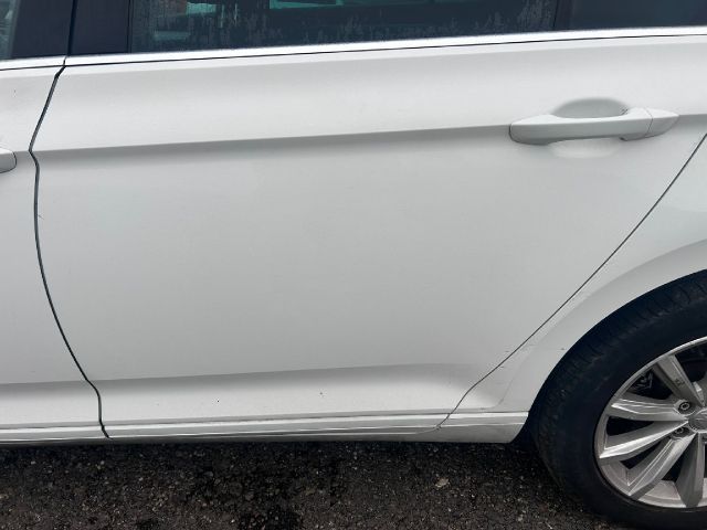 bontott VW PASSAT B8 Bal hátsó Ajtó (Üres lemez)