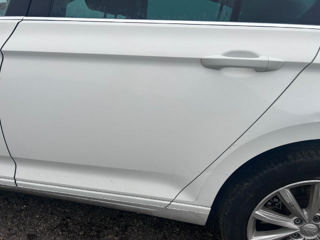 bontott VW PASSAT B8 Bal hátsó Ajtó (Üres lemez)
