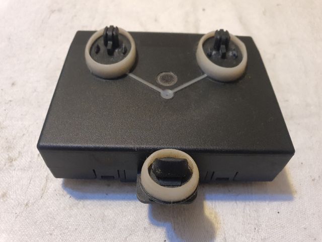 bontott VW PASSAT B8 Bal hátsó Ajtó Vezérlőegység