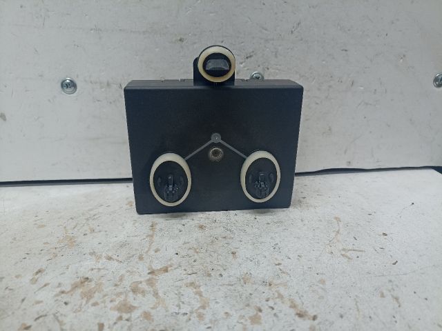 bontott VW PASSAT B8 Bal hátsó Ajtó Vezérlőegység