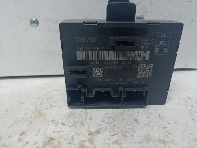 bontott VW PASSAT B8 Bal hátsó Ajtó Vezérlőegység