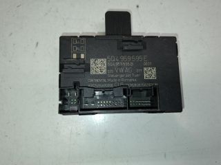 bontott VW PASSAT B8 Bal hátsó Ajtó Vezérlőegység