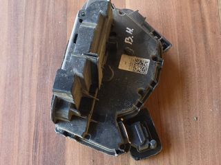 bontott VW PASSAT B8 Bal hátsó Ajtózár