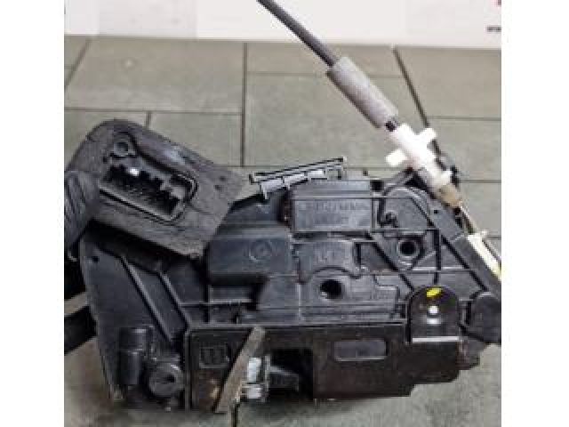 bontott VW PASSAT B8 Bal hátsó Ajtózár