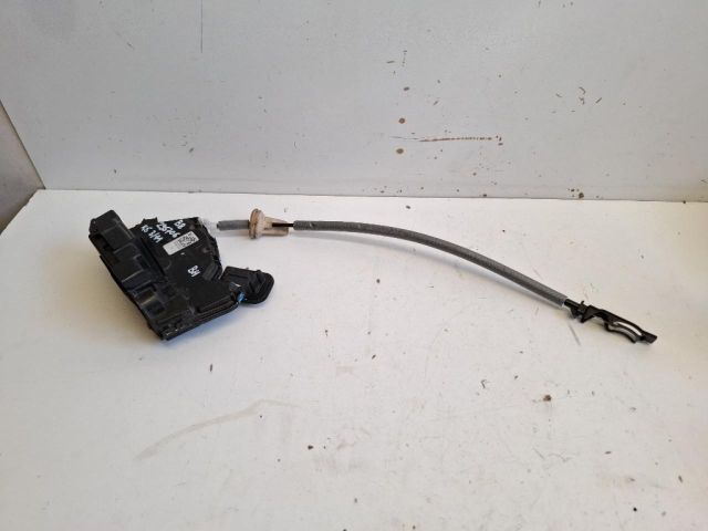 bontott VW PASSAT B8 Bal hátsó Ajtózár