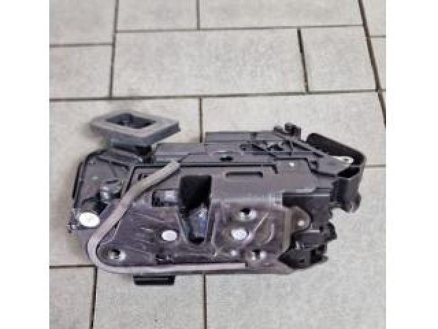 bontott VW PASSAT B8 Bal hátsó Ajtózár