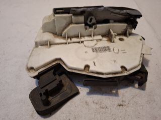 bontott VW PASSAT B8 Bal hátsó Ajtózár