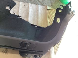 bontott VW PASSAT B8 Bal hátsó Csomagtér Burkolat (Műanyag)