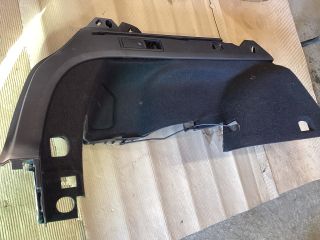 bontott VW PASSAT B8 Bal hátsó Csomagtér Burkolat (Műanyag)